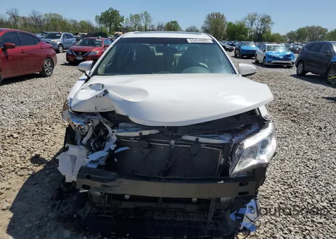 2014 Toyota Camry Se z USA, uszkodzony, nr VIN 4T1BK1FK2EU543301